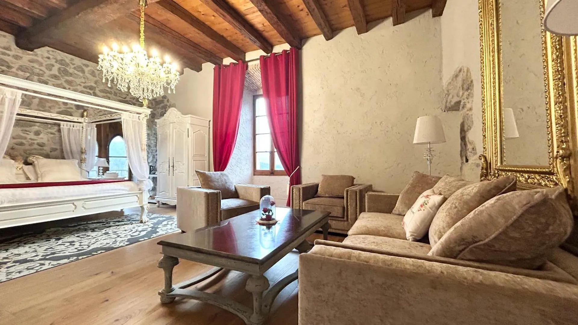 Chateau De La Rive - Suite Prestige - Chambre 2 Personnes Cruet 0*,  France