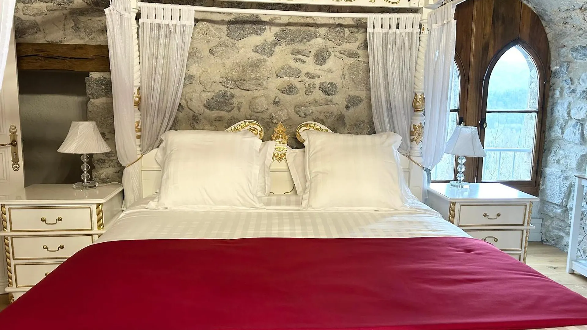 Bed & Breakfast Chateau De La Rive - Suite Prestige - Chambre 2 Personnes Cruet